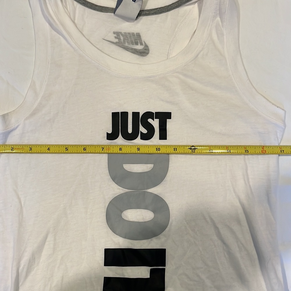 Nike workout white tank. Just do it. - Picture 6 of 7